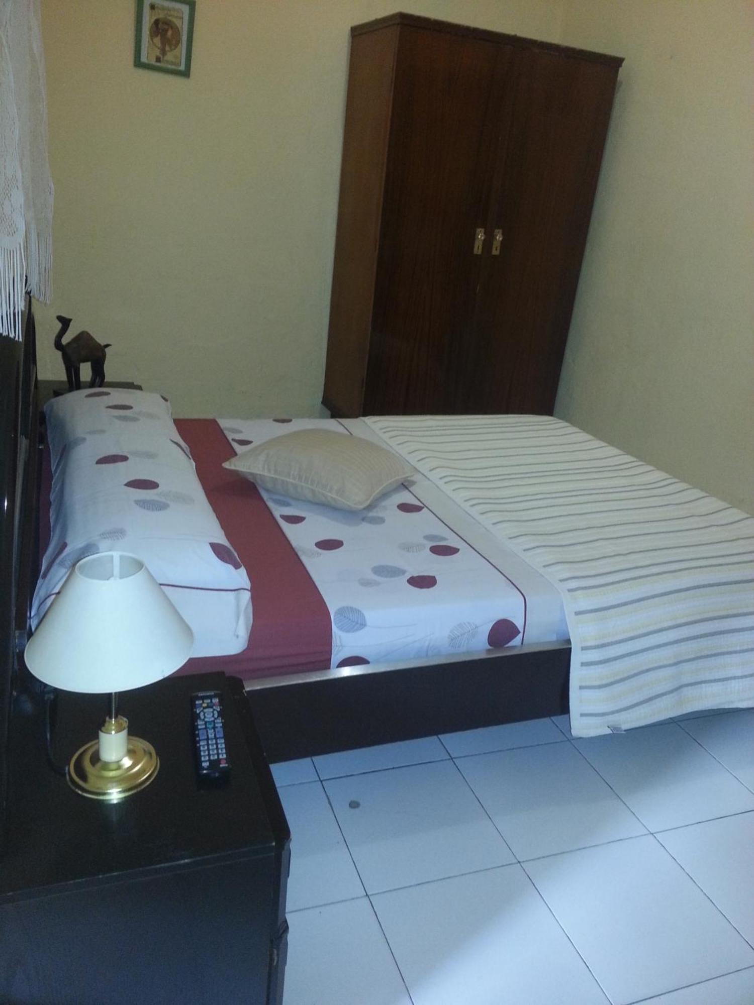 Hostal Loyola Madrid Pokoj fotografie