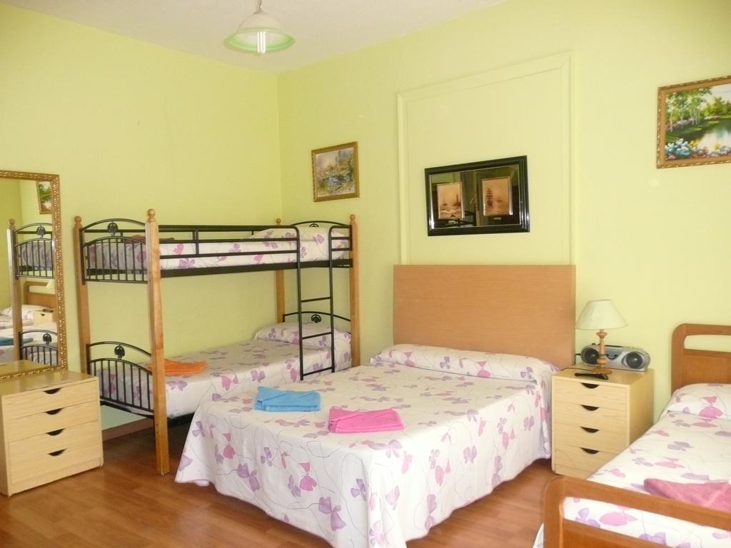 Hostal Loyola Madrid Exteriér fotografie