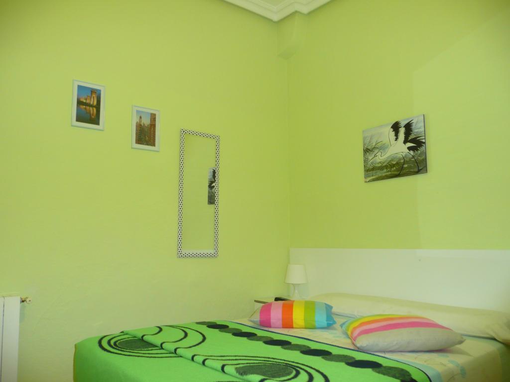 Hostal Loyola Madrid Exteriér fotografie