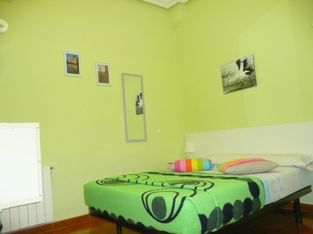 Hostal Loyola Madrid Exteriér fotografie