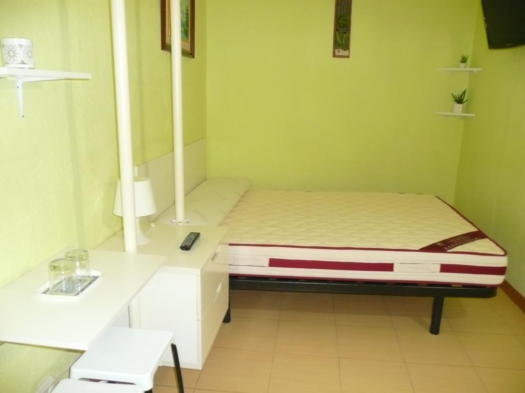 Hostal Loyola Madrid Exteriér fotografie