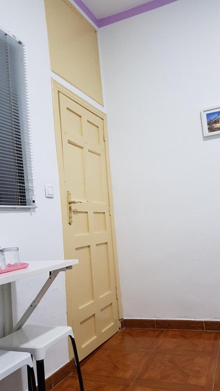 Hostal Loyola Madrid Exteriér fotografie