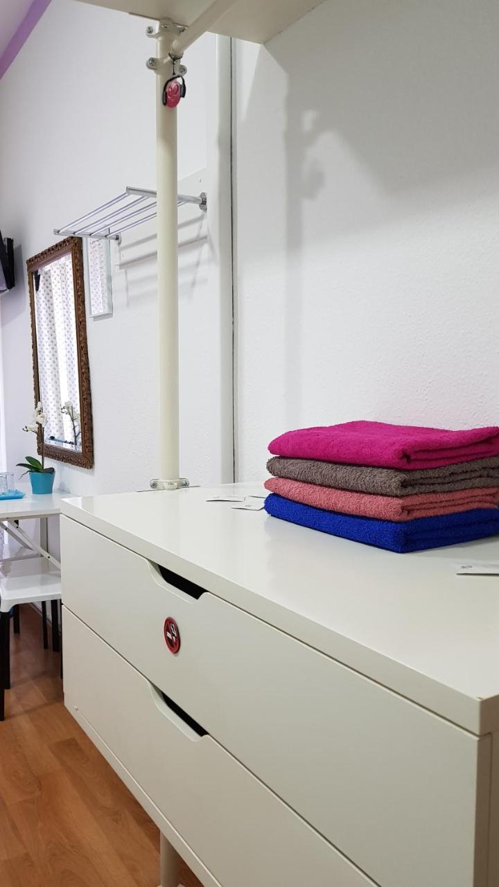 Hostal Loyola Madrid Exteriér fotografie