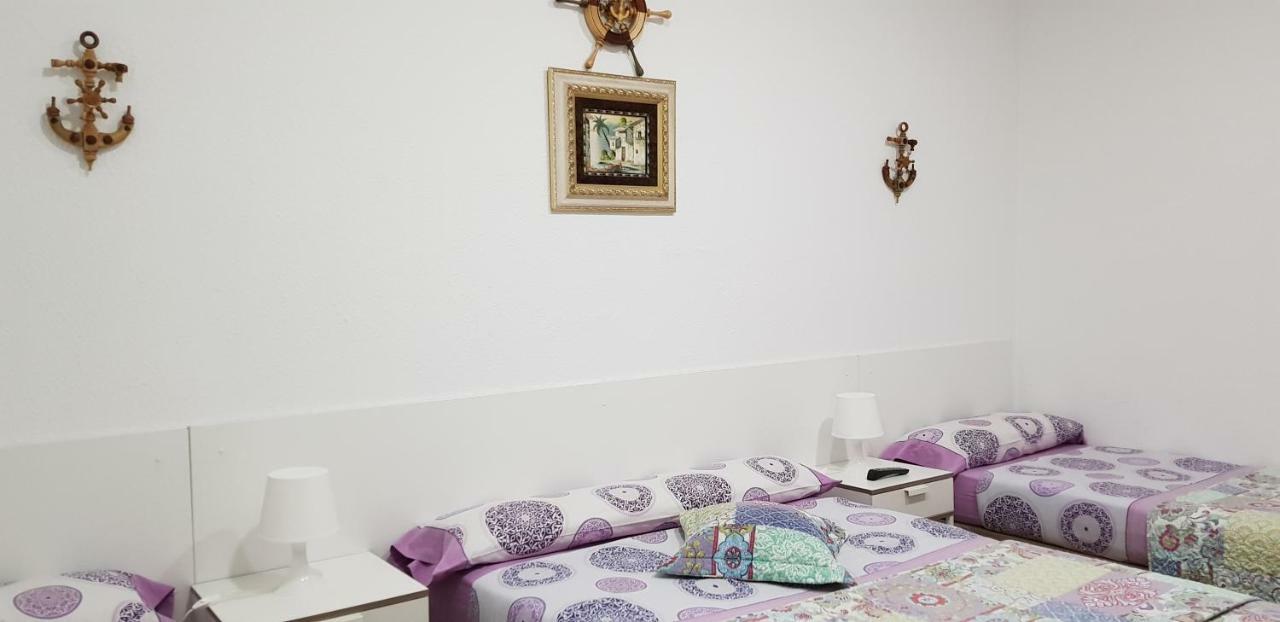 Hostal Loyola Madrid Exteriér fotografie