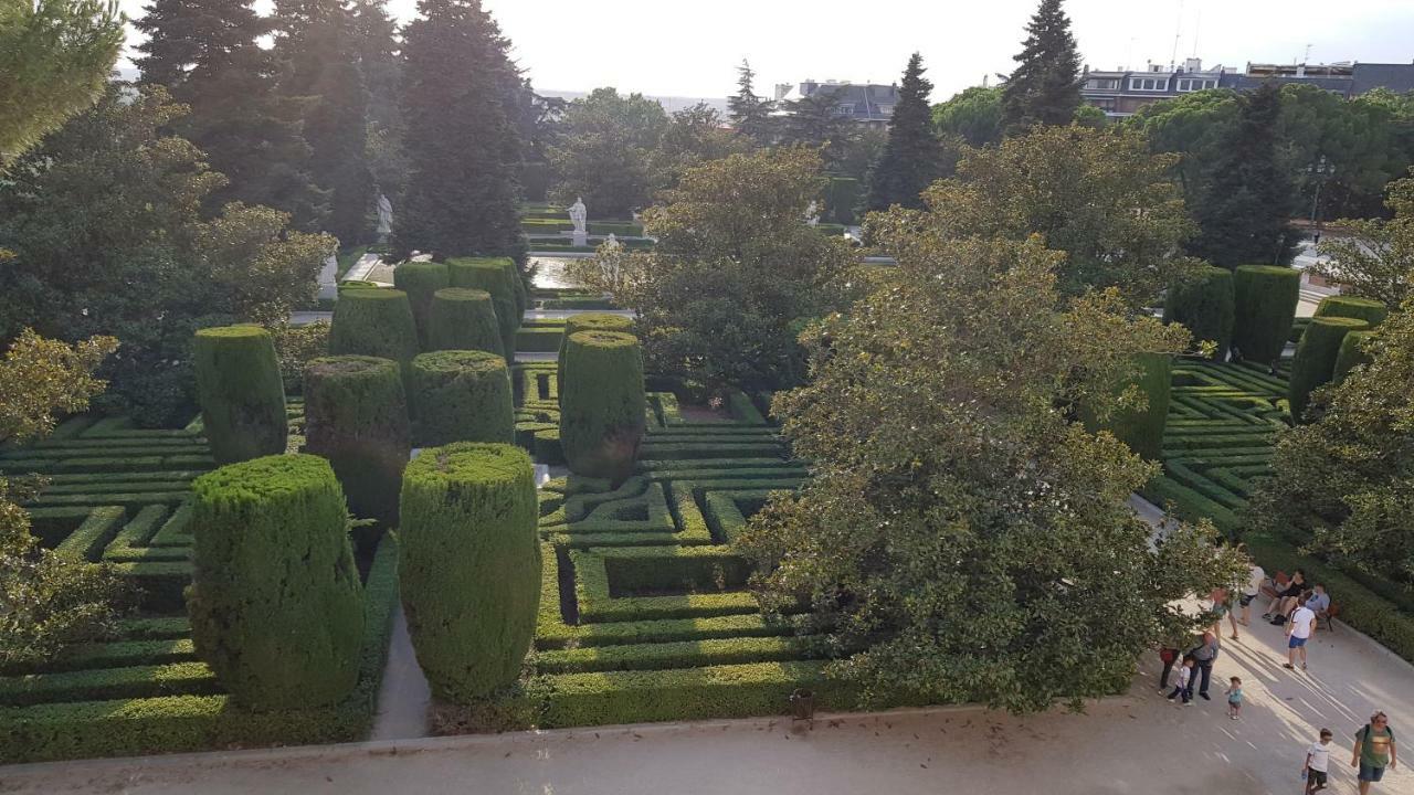 Hostal Loyola Madrid Exteriér fotografie