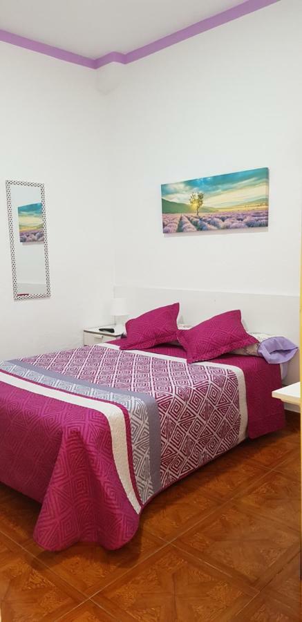 Hostal Loyola Madrid Exteriér fotografie