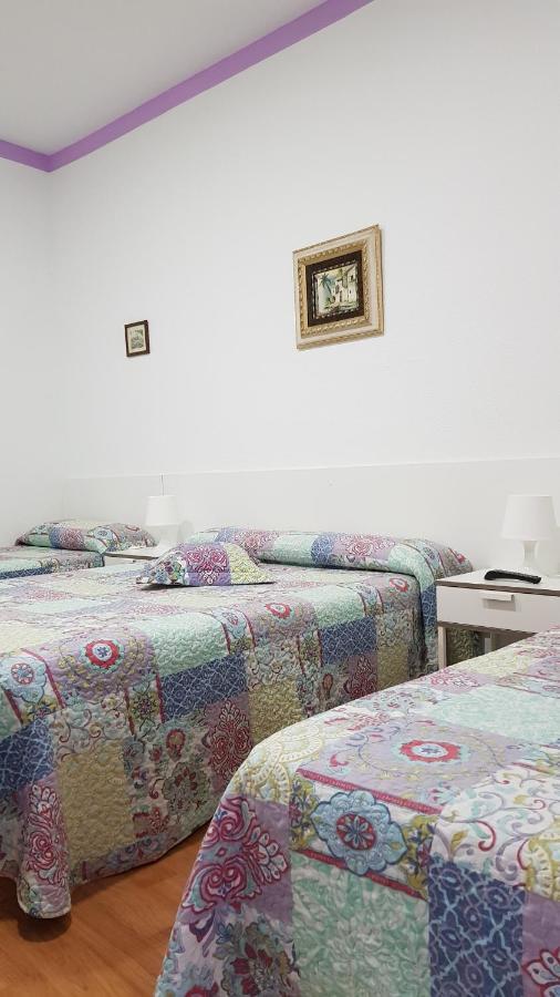 Hostal Loyola Madrid Exteriér fotografie